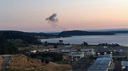 Un empleado roba un avión sin pasajeros en el aeropuerto de Seattle y lo estrella